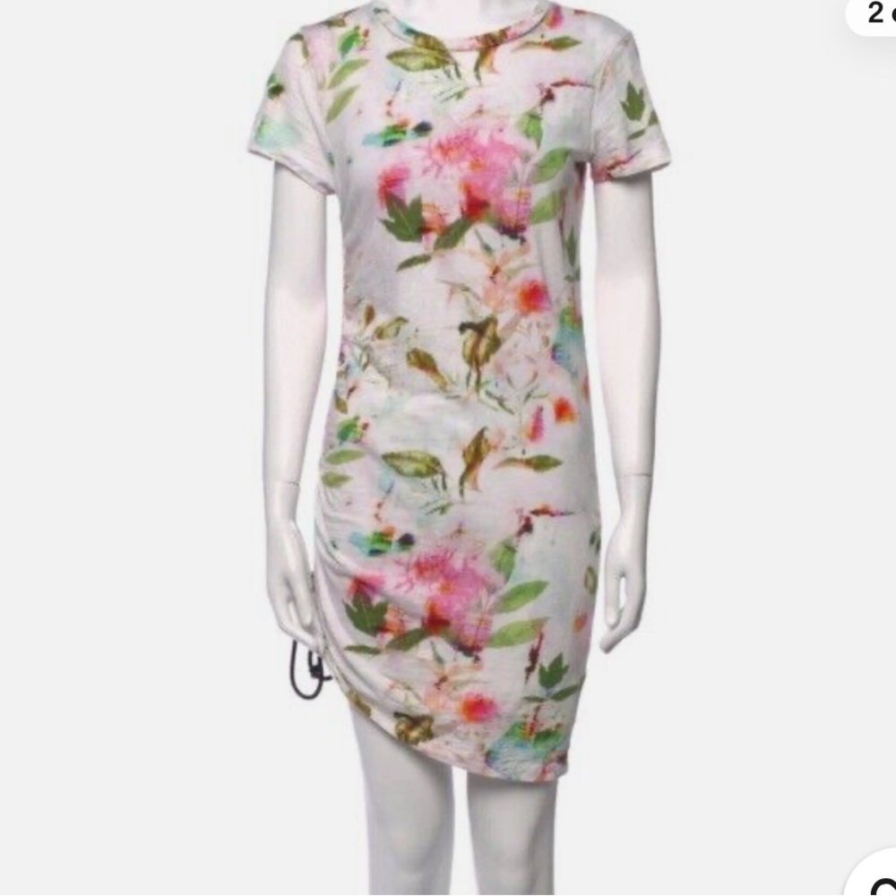 Pam and Gela water color tshirt dress with side ruching. - Picture 2 of 3